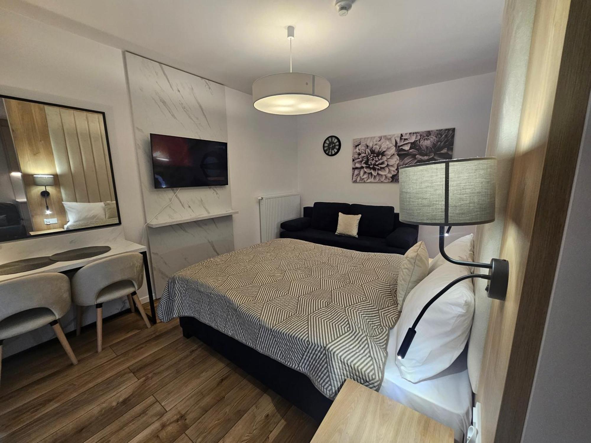 City Sense New Apartments - Main Station And City Center Breslávia Exterior foto