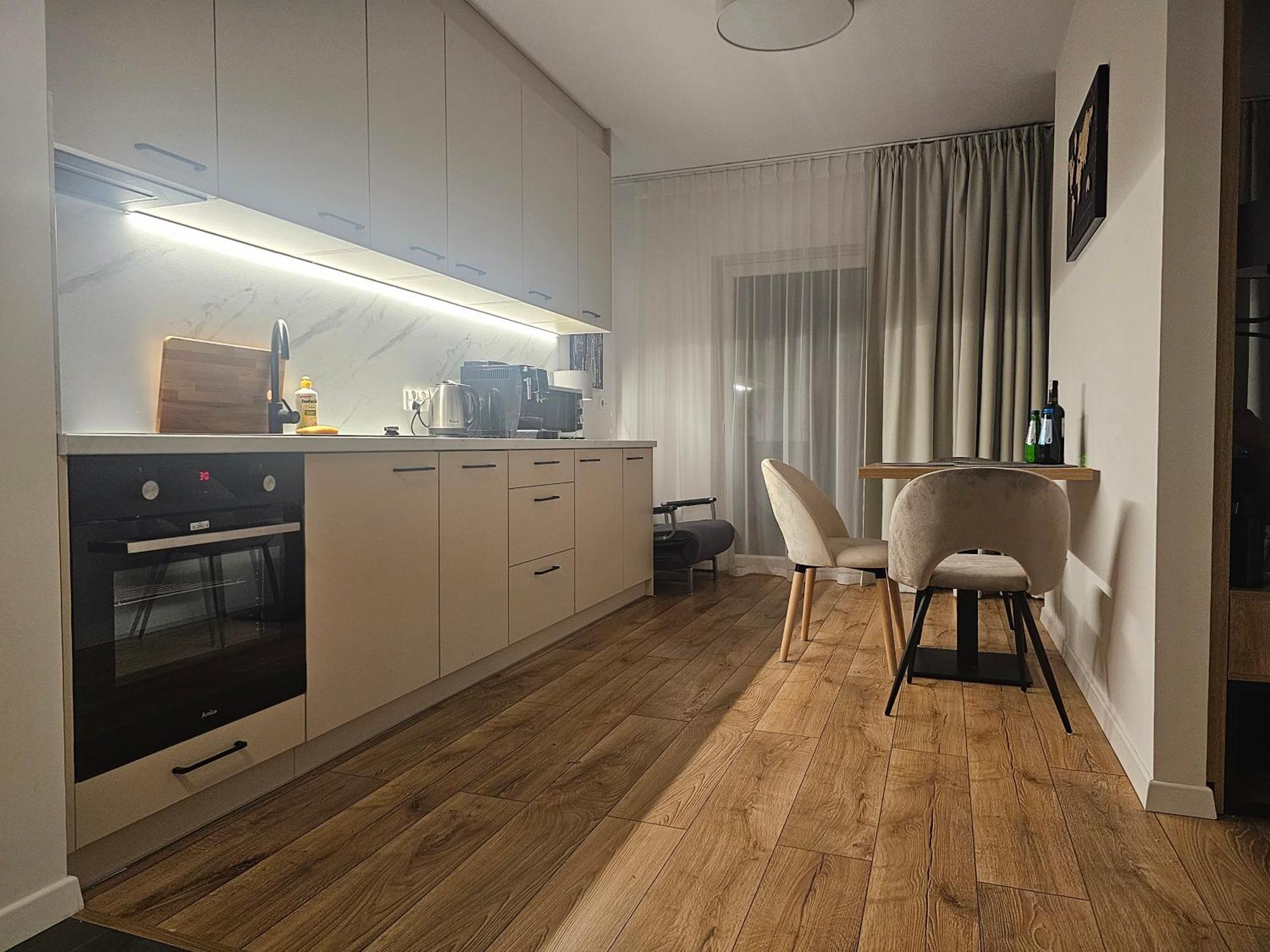 City Sense New Apartments - Main Station And City Center Breslávia Exterior foto