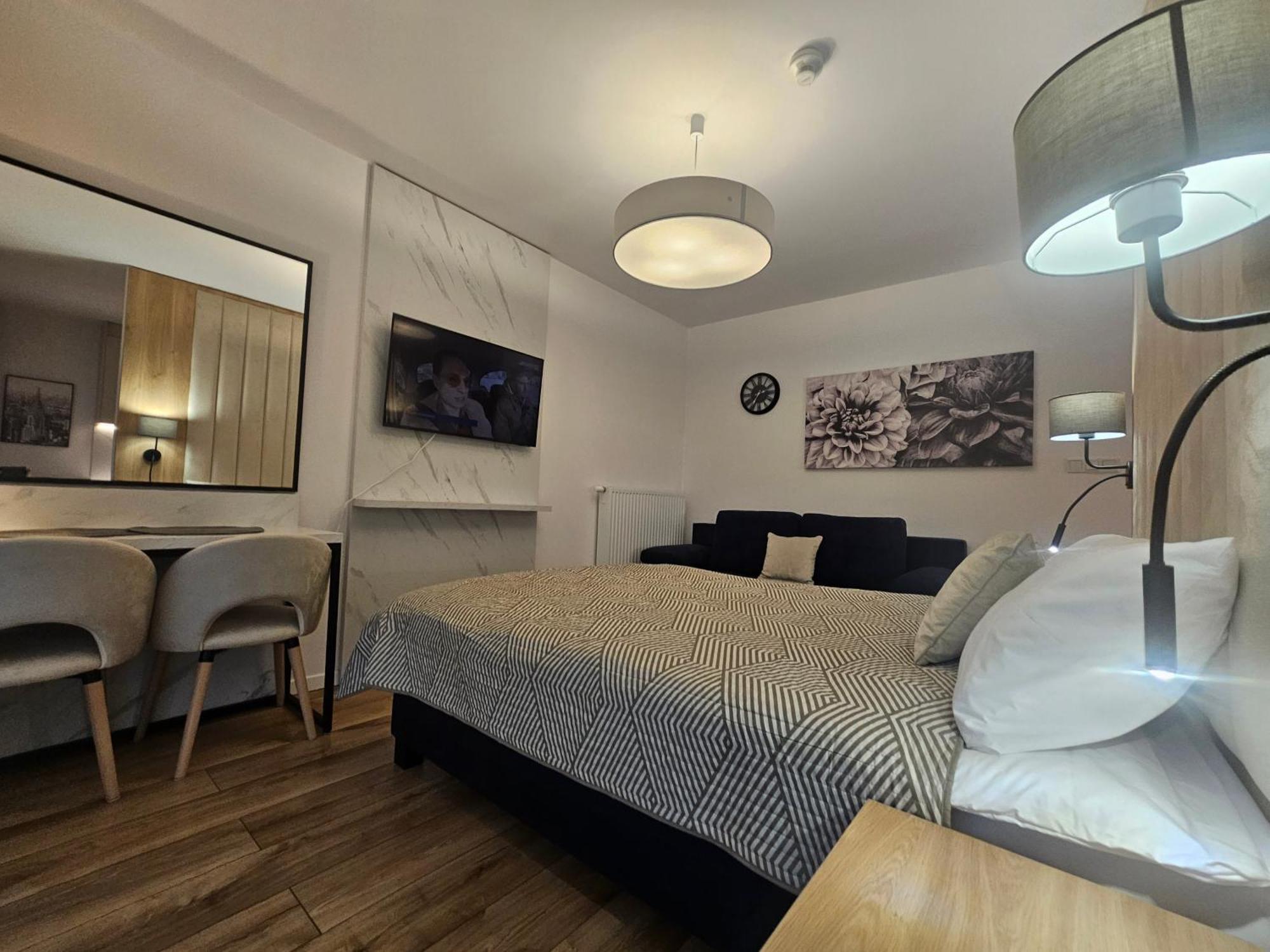 City Sense New Apartments - Main Station And City Center Breslávia Exterior foto